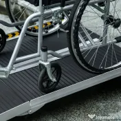 HOMCOM Rampă pliabilă și antiderapantă pentru scaun cu rotile din aluminiu, 152x73cm, Capacitate 272kg