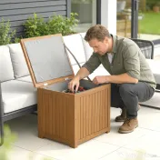 Outsunny Ladă de Depozitare de Exterior 130L cu Capac, Balamale și Curea, din Lemn, 63x51x58,5 cm, Maro 