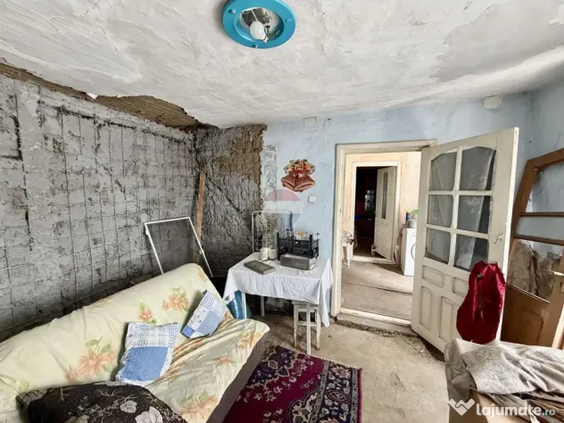 Casă cu 3 camere de vânzare Campinenaca