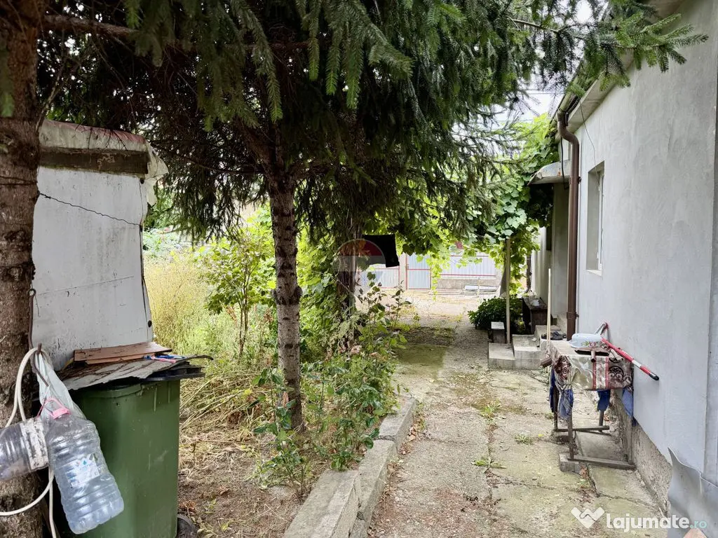 Casă cu 3 camere de vânzare Campinenaca