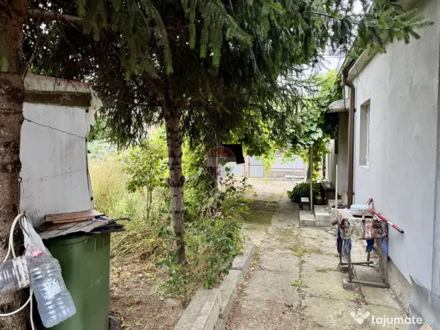 Casă cu 3 camere de vânzare Campinenaca