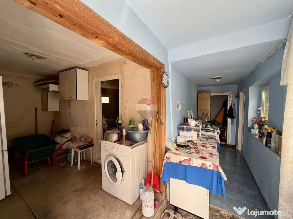 Casă cu 3 camere de vânzare Campinenaca