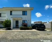 MOSNITA- DUPLEX Superb- gata de mutare- zona excelenta 