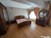 De închiriat! 2 camere decomandate Parcul Catedralei 