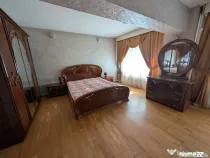 De închiriat! 2 camere decomandate Parcul Catedralei
