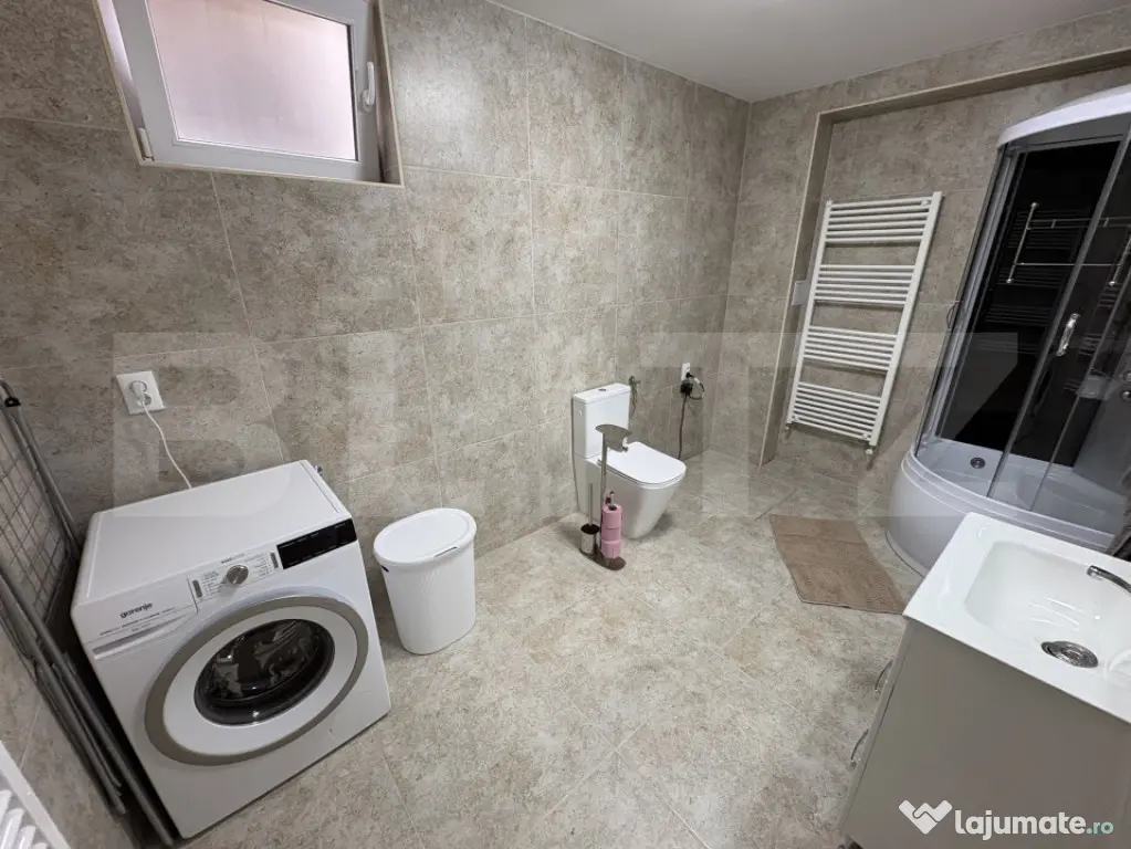Apartament 2 camere, 60 mp, parcare, zona Plopilor