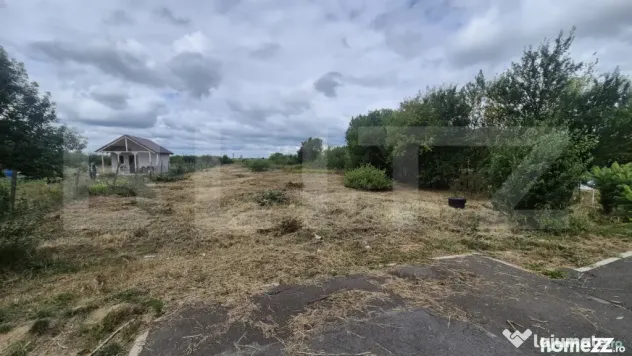 Teren extravilan de vanzare, 2576 mp, zona Careiului