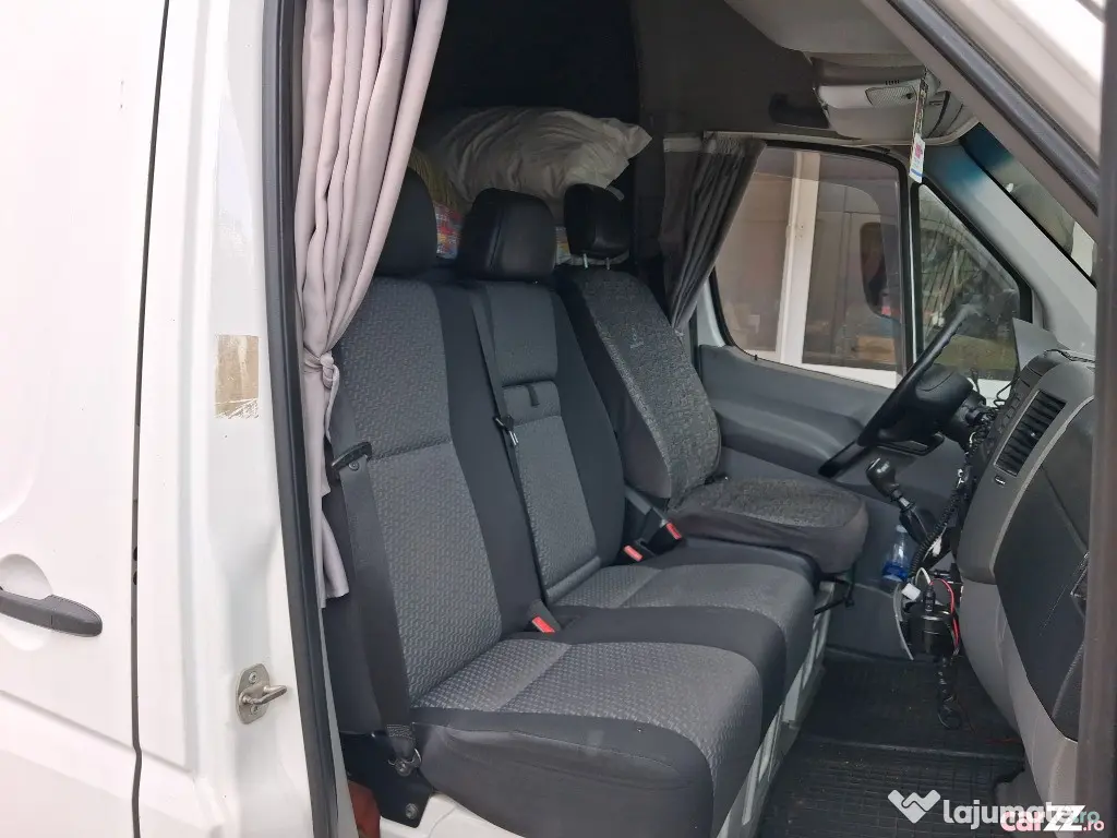 Vw crafter An fabricație 2014 Km 435700 reali Motor 2.0 136 CP Model lung 4.3 m