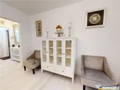 Rezidential Investitional, renovat,echipat, etaj 2, design 
