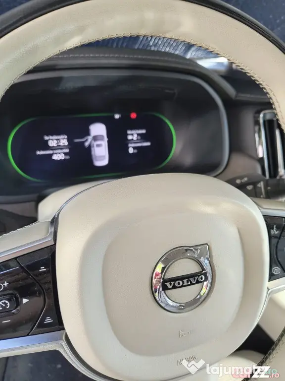 Volvo S90 T8-455cp