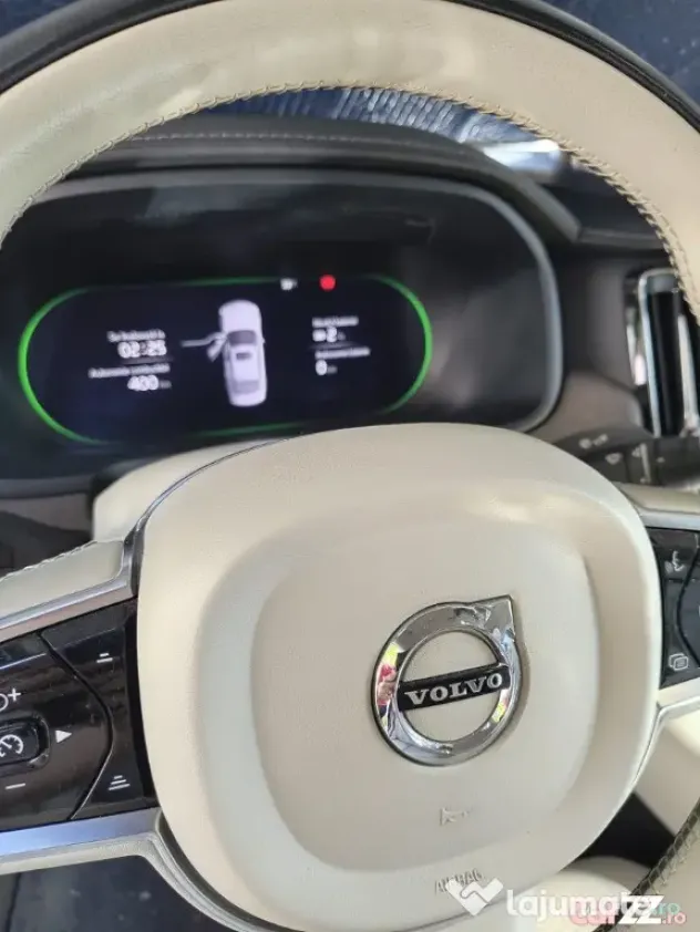 Volvo S90 T8-455cp