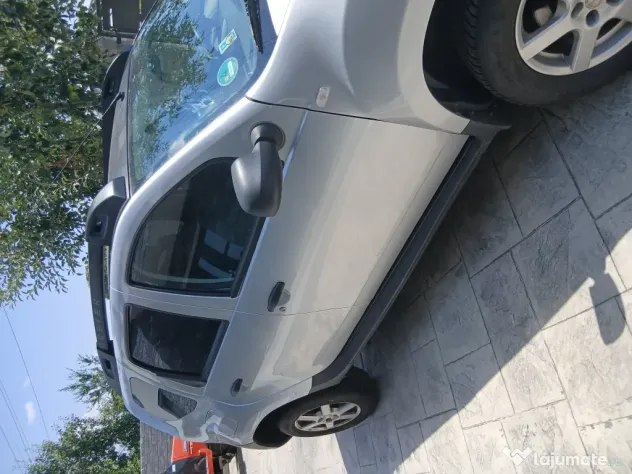 De vânzare dacia duster benzina motor 1.6 an 2014