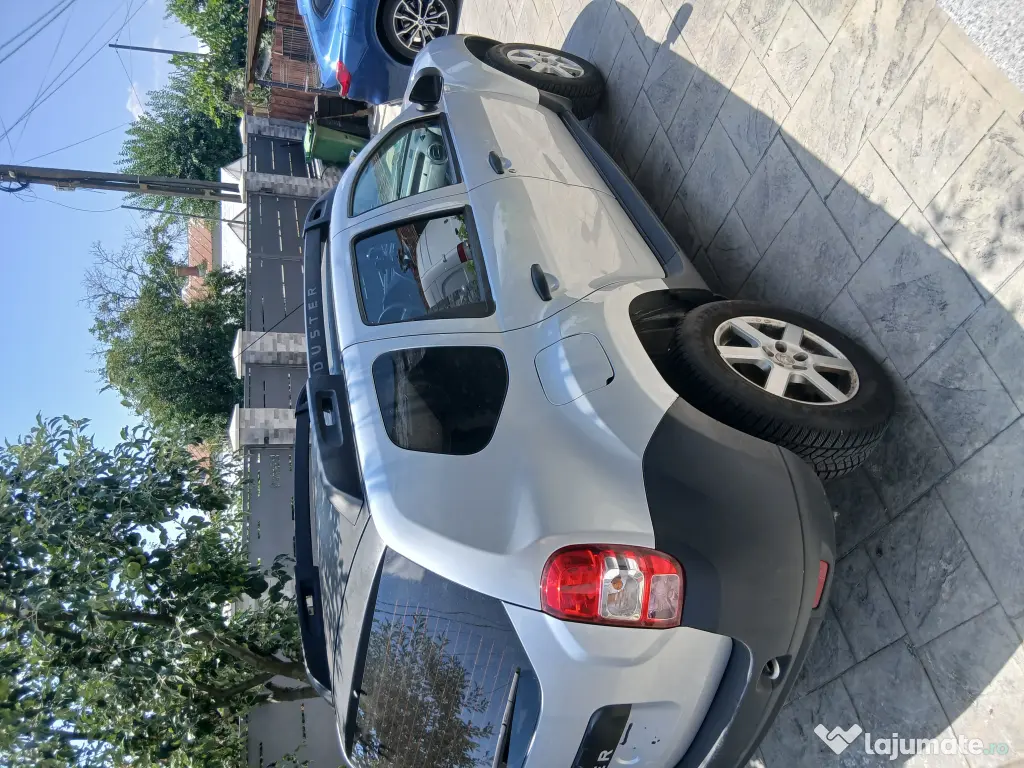 De vânzare dacia duster benzina motor 1.6 an 2014