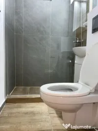 Vatra luminoasa muncii etaj 5