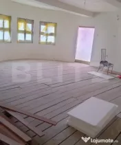 ???? Casă cu spații comerciale și venit din chirie – in 