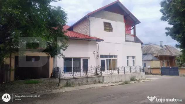 Casă de vânzare, 450 mp, zonă Nord-Est