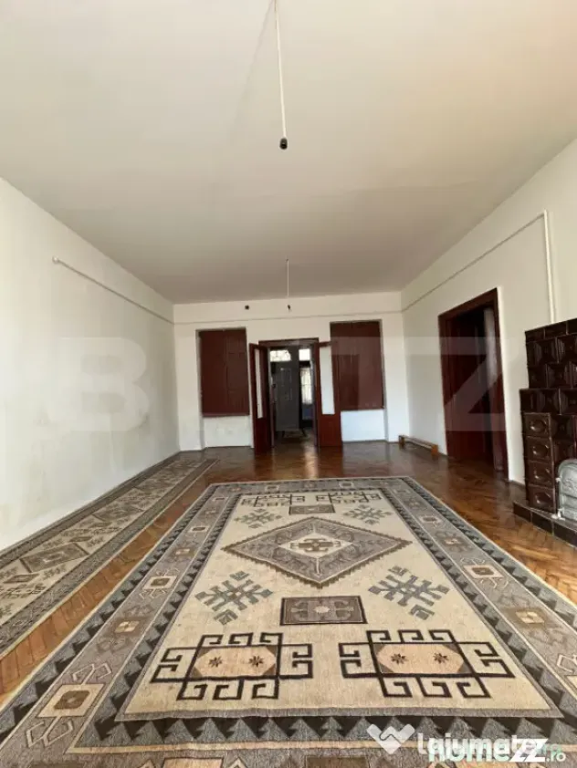 Proprietate de 450 mp la 5 minute de centru perfect pentru l - Dej (Cluj)