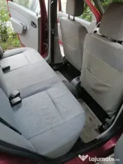 Vând Dacia Logan Ambition