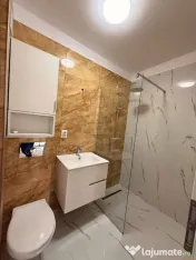 Inchiriere Apartament 3 camere semidecomandat, 53 mp, Sesul de Sus 