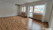 Vila l 6 Camere l Piata Alba Iulia l Curte