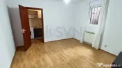 Vila l 6 Camere l Piata Alba Iulia l Curte 
