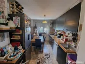 Apartament 4 camere Huedin/Piata Resita/2 locuri parcare/... 