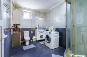 Casa cu curte | Potential pentru rezidenta sau afacere| A... 