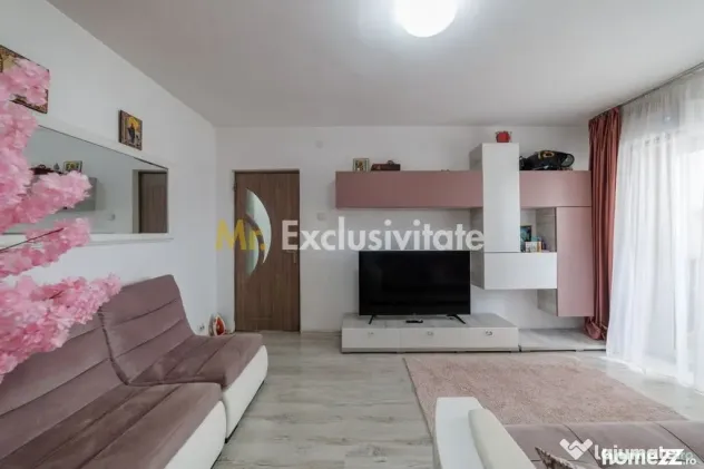 Apartament 2 camere semidecomandate, gata de mutat, Trivale