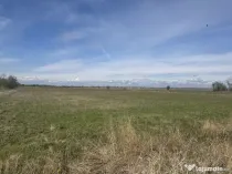 Teren Intravilan com. Ratesti