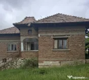 Teren 4226 mp si casa de renovat in loc. Babana, jud. Arges 
