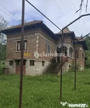 Teren 4226 mp si casa de renovat in loc. Babana, jud. Arges 