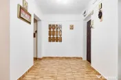 Apartament decomandat 4 camere - etaj intermediar - Carti... 