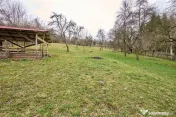 Casa la munte cu teren generos in Com. Nucsoara, loc. Sla... 