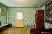 Casa la munte cu teren generos in Com. Nucsoara, loc. Sla... 