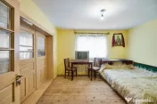 Casa la munte cu teren generos in Com. Nucsoara, loc. Sla... 