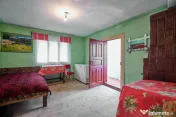 Casa la munte cu teren generos in Com. Nucsoara, loc. Sla... 