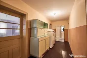 Casa la munte cu teren generos in Com. Nucsoara, loc. Sla... 