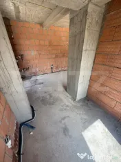 Apartament 3 camere, 2 bai, decomandat, etaj intermediar, zo 