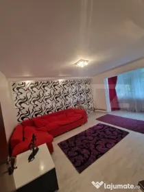 Apartament 3 camere, 69 mp, etaj 1, decomandat, zona Zamca