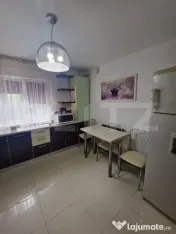 Apartament 3 camere, 69 mp, etaj 1, decomandat, zona Zamca 