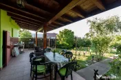 Casa vintage în com. Uliesti, jud. Dâmbovița cu livad?... 