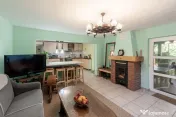 Casa vintage în com. Uliesti, jud. Dâmbovița cu livad?... 
