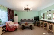 Casa vintage în com. Uliesti, jud. Dâmbovița cu livad?... 
