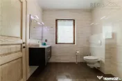 Vila moderna de 5 camere zona Lacul Noua 