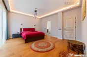 Vila moderna de 5 camere zona Lacul Noua 