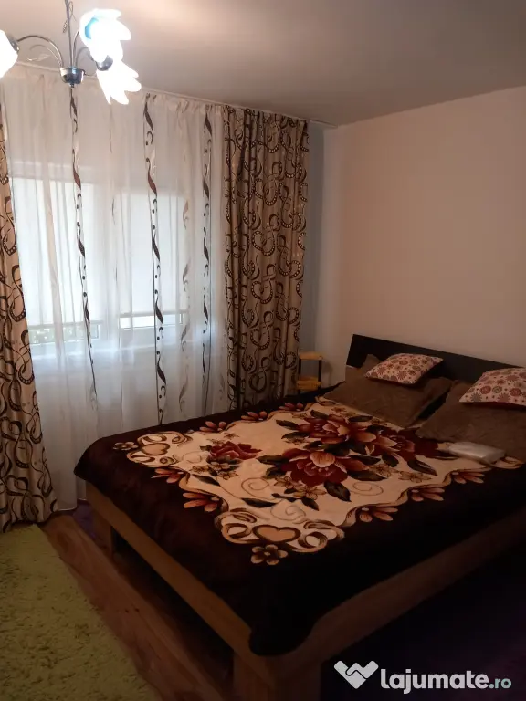 Închiriez apartament cu o cameră