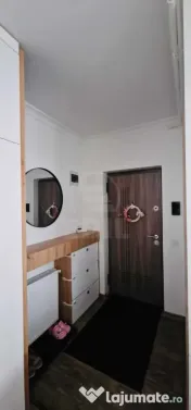 COMISION 0 Apartament 3 camere semidecomandat zona Stejarului 