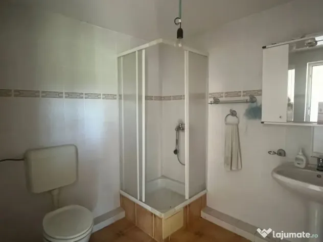 Casa cu teren langa Plaja Gostinu - Giurgiu la 60 de minu...
