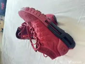 Adidași under armour