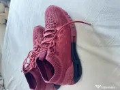 Adidași under armour